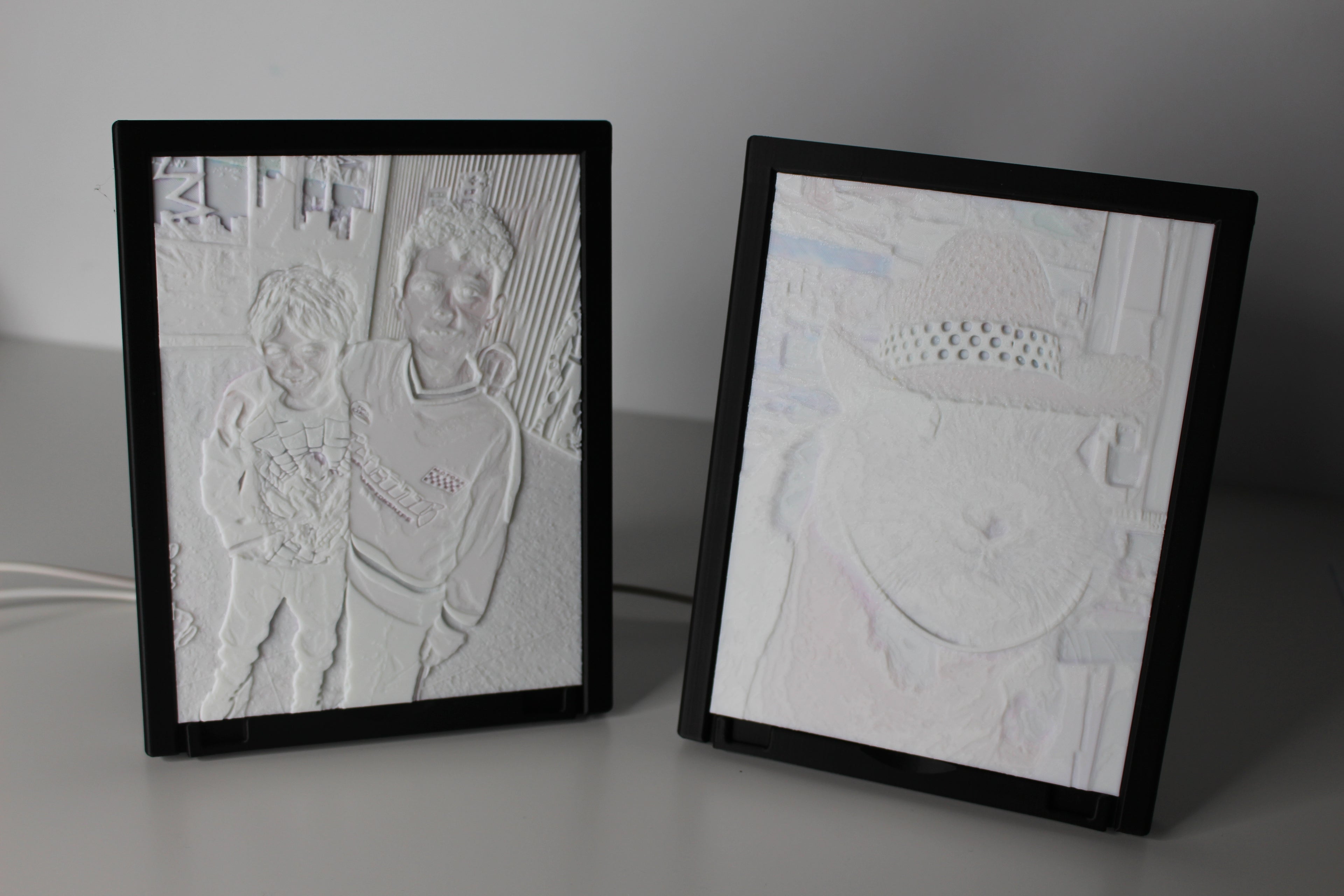 Illuminated CMYK Lithophane Display – LED Backlit Frame